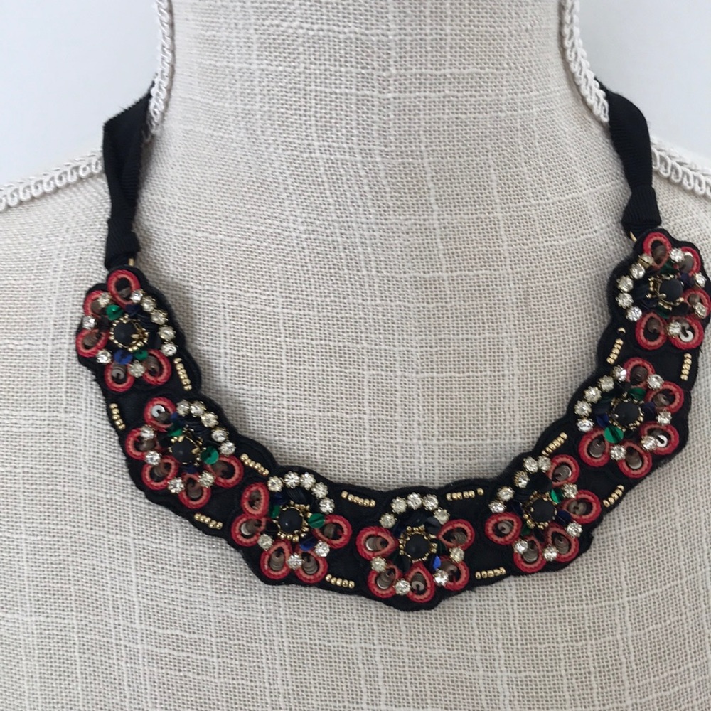 Ann Taylor necklace